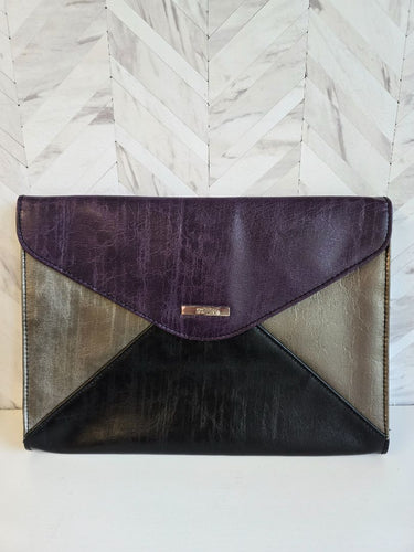 Kenneth Cole Vintage Leather Envelope Clutch Purse