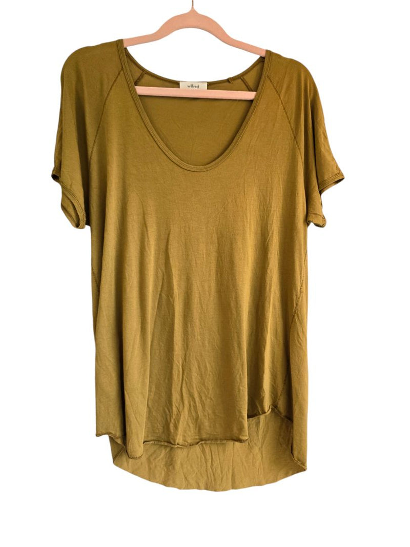 Load image into Gallery viewer, Wilfred Aritzia Soft Mustard Tee, Large
