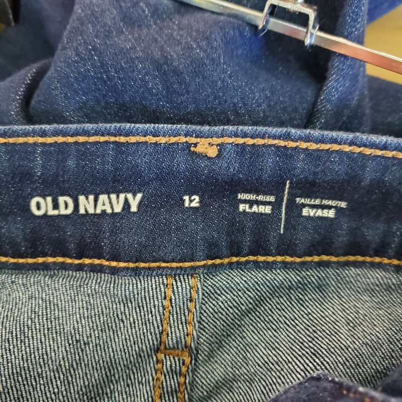 Load image into Gallery viewer, Old Navy Mid Rise Flare Dark Denim, 12
