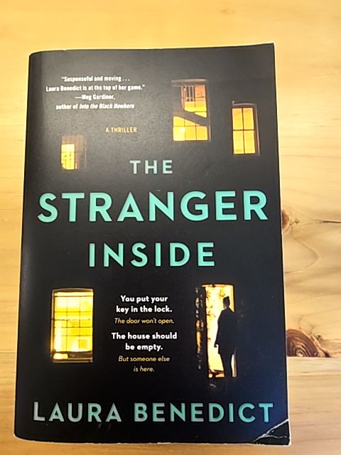 The Stranger Inside - Laura Benedict