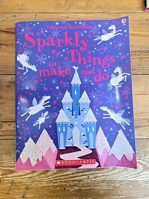 Load image into Gallery viewer, Usborne Sparkly Things to Make &amp; Do
