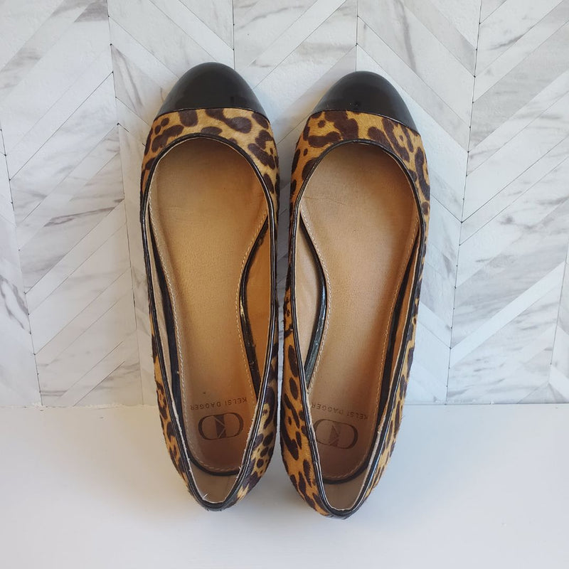 Load image into Gallery viewer, Kelsi Dagger Leather Cheetah Flats, Sz 8
